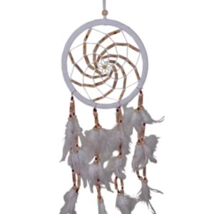 Dromenvanger wit Suede met bamboe kralen 17cm