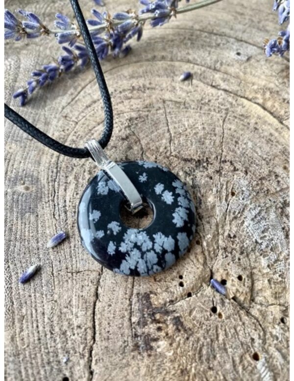 Obsidiaan sneeuwvlok donuthanger 30 mm aan koord - Image 2
