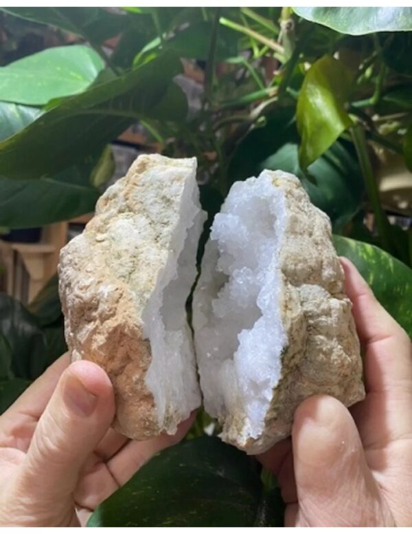 Bergkristal geode paar 10-12 cm - Image 3