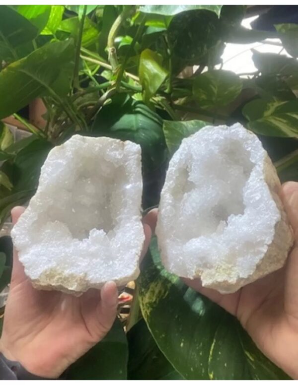 Bergkristal geode paar 10-12 cm - Image 4