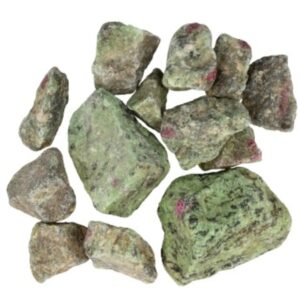 Robijn in Zoisiet Afrika, ruwe brokjes, p/kg