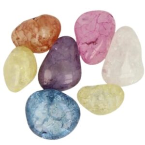 Trommelstenen 100 gr. Bergkristal crackle mix (gekleurd) (mt3)