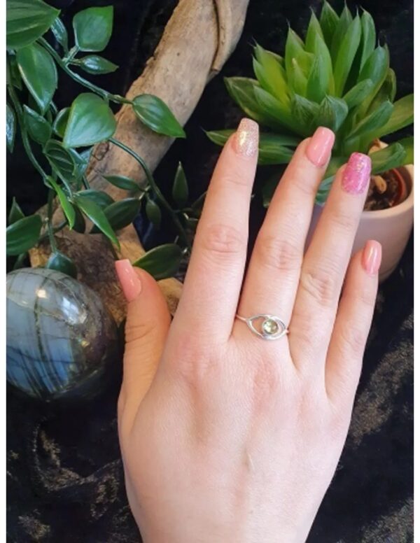 Peridoot facet smalle ring in zilver - Image 2