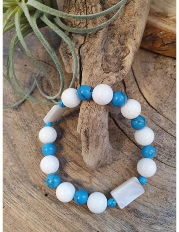 Edelsteen armband Howliet blauw / Parelmoer / Schuimkoraal wit (imitatie) - Image 2