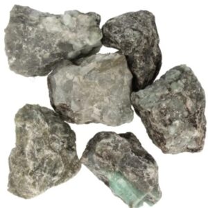 Smaragd 250 gr. ruwe brokjes