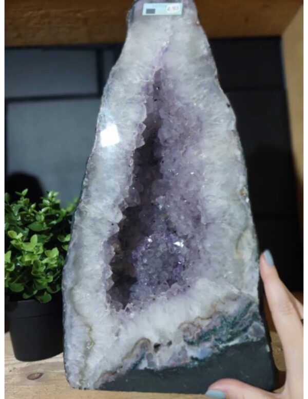 Amethist geode nr.003 - Image 4