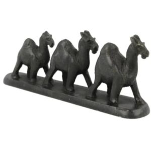 Speksteen 3 kamelen op strip 10 cm zwart
