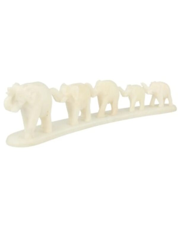 Speksteen 5 olifanten op strip 19 cm wit